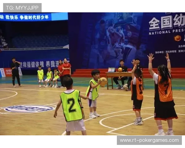 “回浦实验中学夺全国初中篮球冠军，小城篮球梦延续”