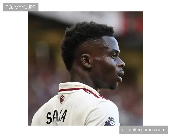 萨卡伤退，阿森纳边锋泪洒球场被搀扶离场